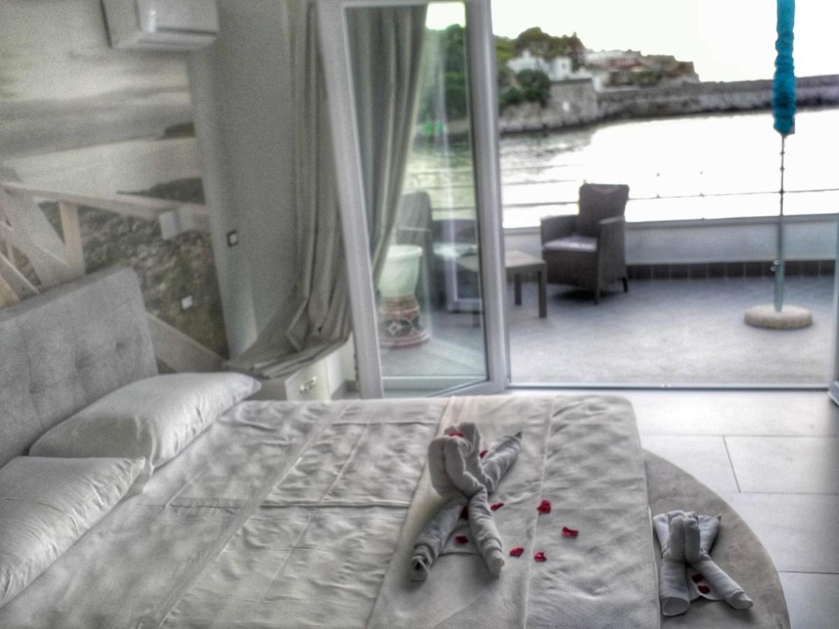 Clipper Suite Ischia Buitenkant foto