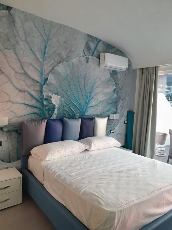Clipper Suite Ischia Buitenkant foto