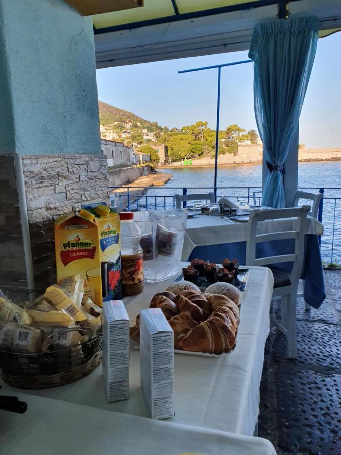 Clipper Suite Ischia Buitenkant foto