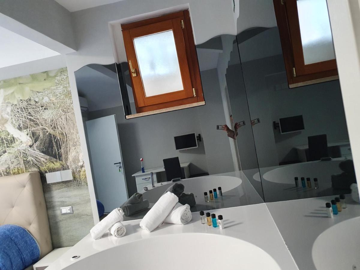 Clipper Suite Ischia Buitenkant foto